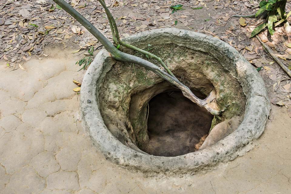 Cu-Chi-Tunnels-Vietnam